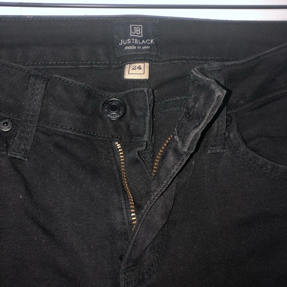 Just Black Jeans - Picture 2 of 3